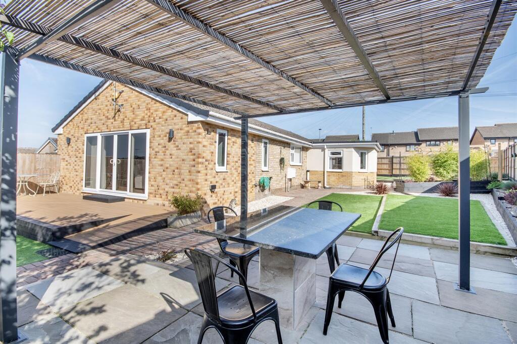 DSC_3841 copy_outdoor.jpg