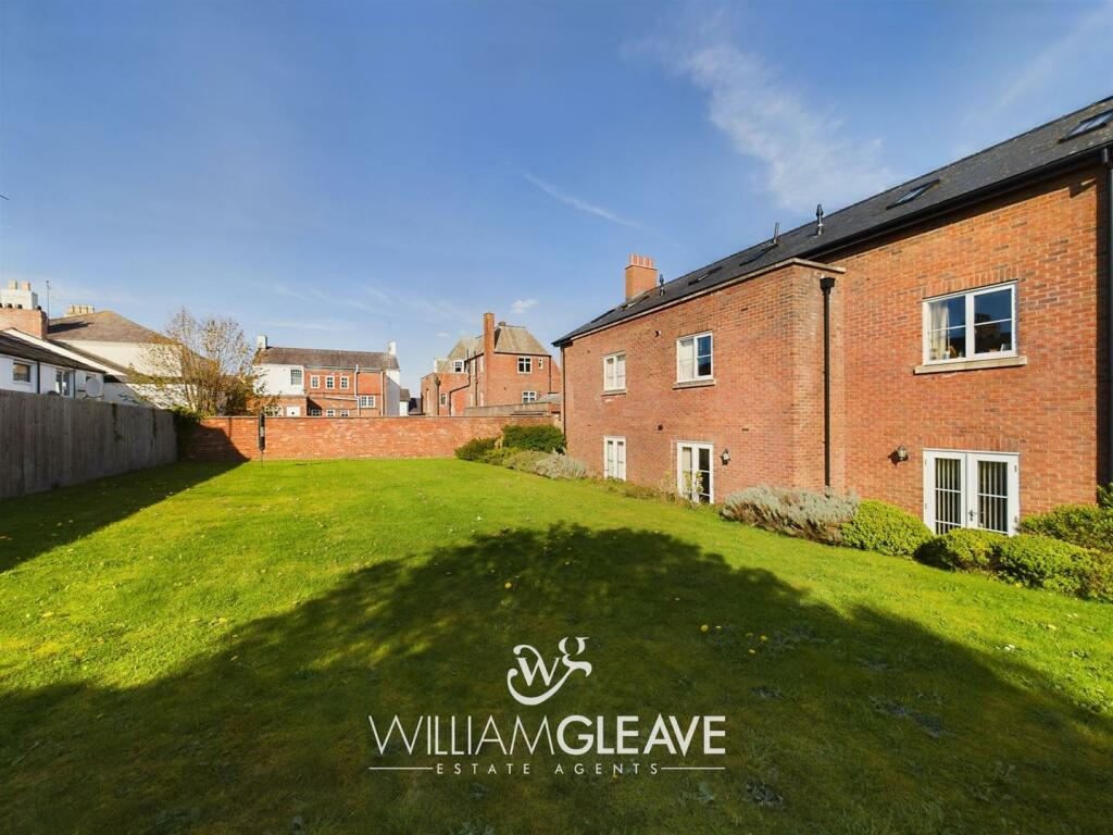 CAM01391G0-PR0071-ST