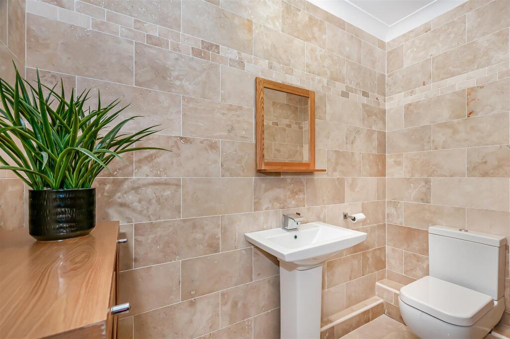 2 Jetty Close38.jpg