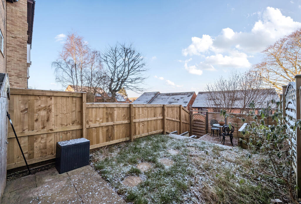 1395153-16-695bea...