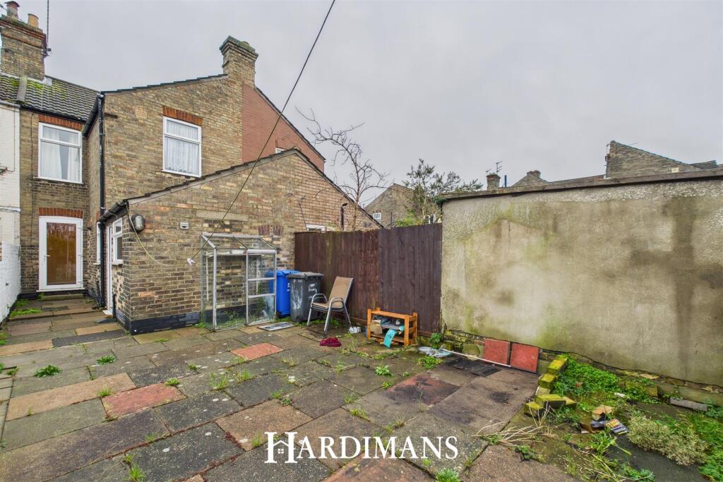CAM01288G0-PR0368-STILL002.jpg