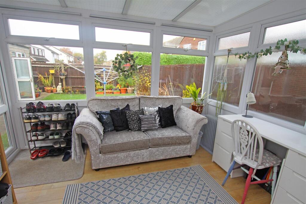 Conservatory b.jpg