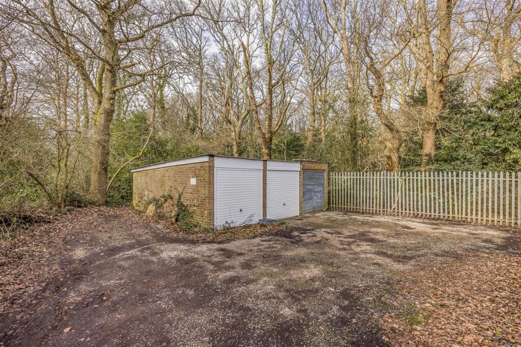 88 James Copse Road, Horndean-PorticoMarketing-Sol
