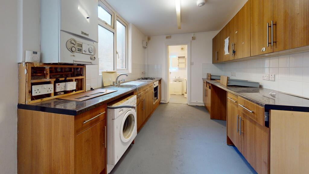 Flat A, 98 Lowden Road, Herne Hill, London, SE24 0BQ