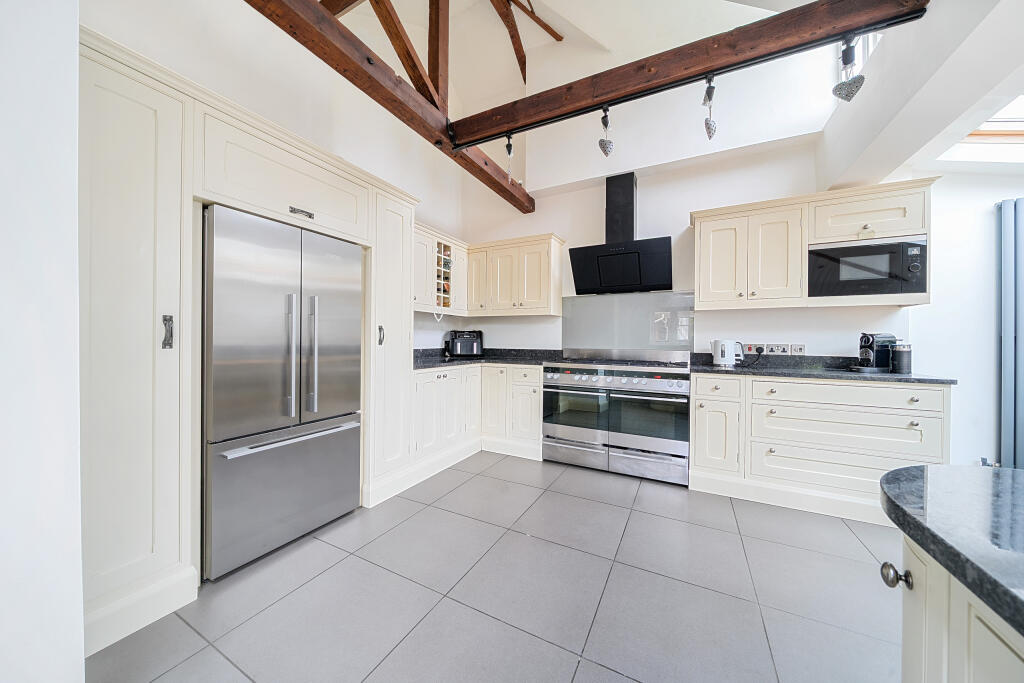 Open Plan Kitchen / Breakfast Room
