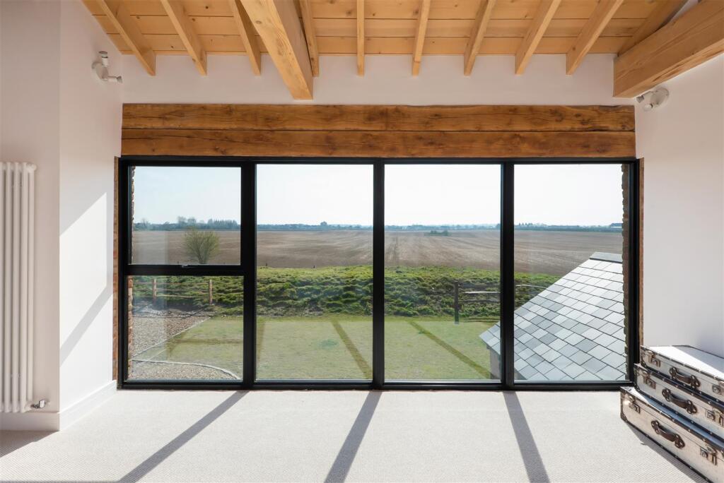 Lower Road, Teynham, Sittingbourne