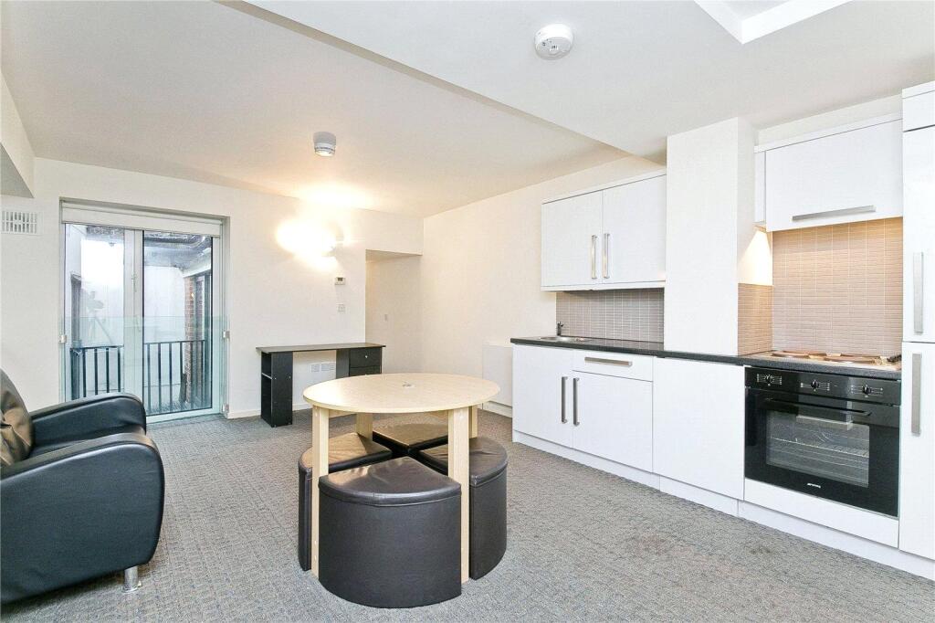 reception / kitchen