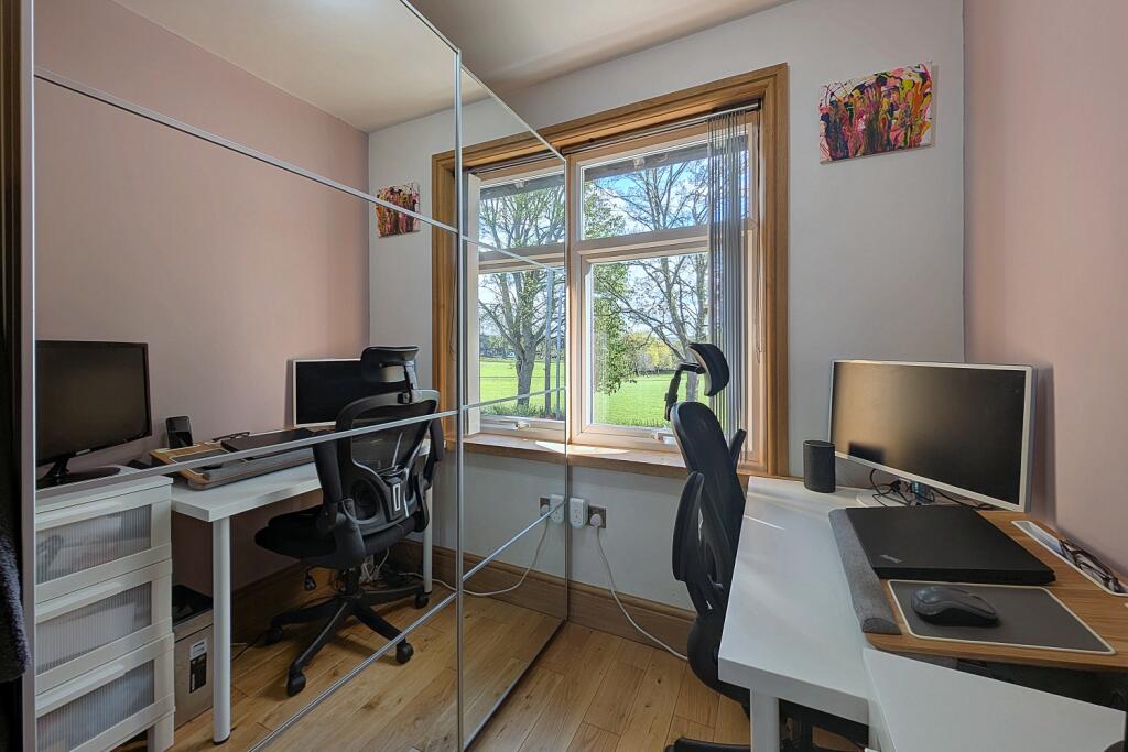 PXL_20250417_154443997