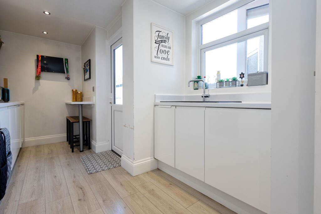 Kitchen (1)