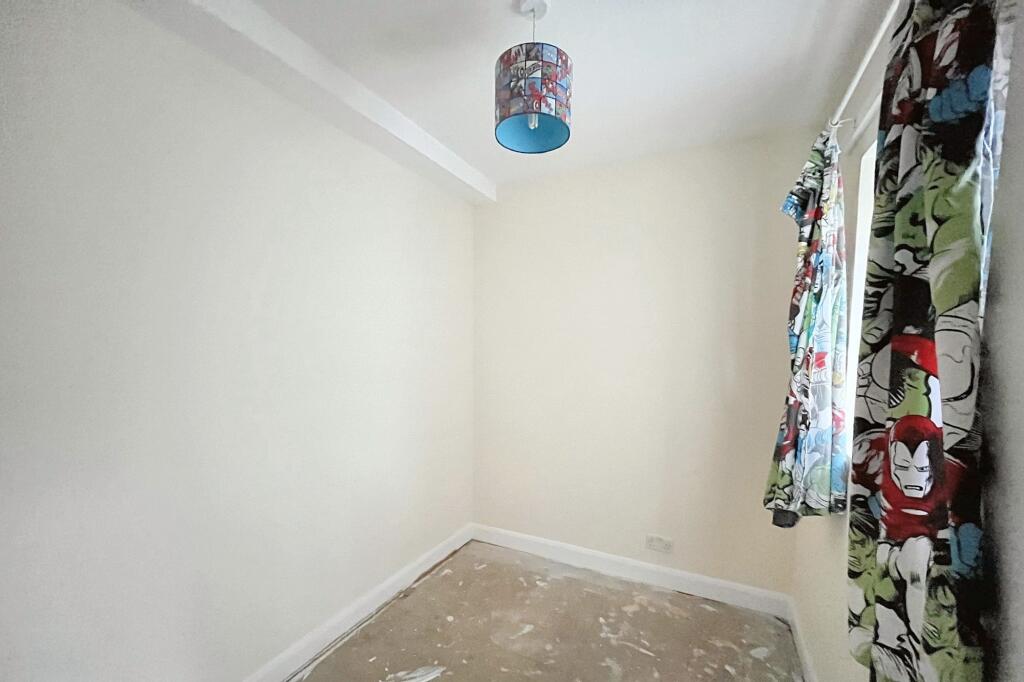 18a Godolphin Road, London,  W12 8JE