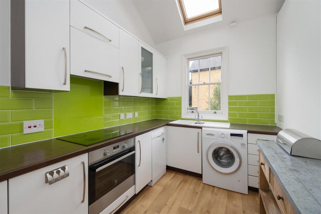 Island Wall, Whitstable