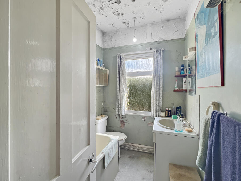 289d302e2966678235f301e29b3a2a09e05d16e8