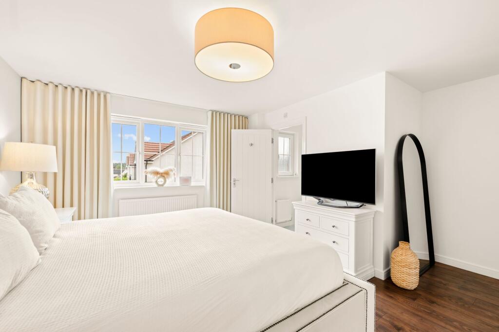 Principal Bedroom