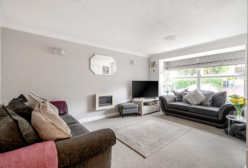 1329579-8-6888e2f...