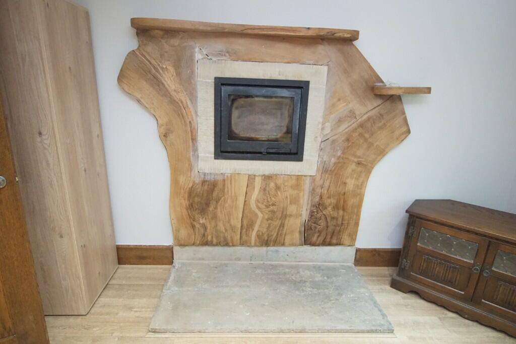 Feature Fireplace 