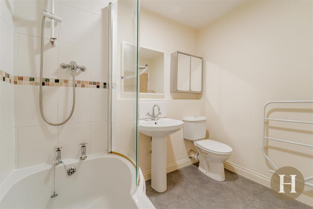 Hadleigh Estate Agents-10.jpg