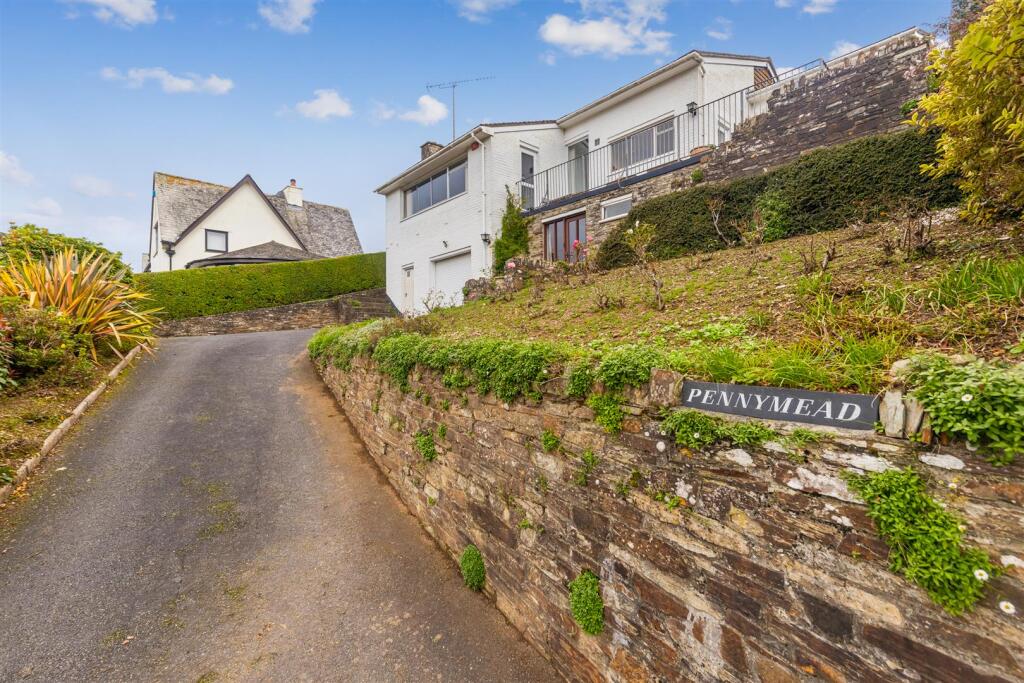 A03 - Pennymead Riverside Road Dittisham - 241106.