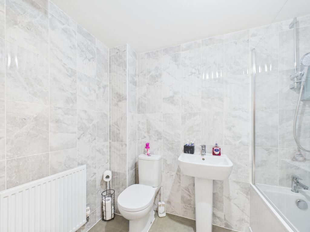 Main Bathroom