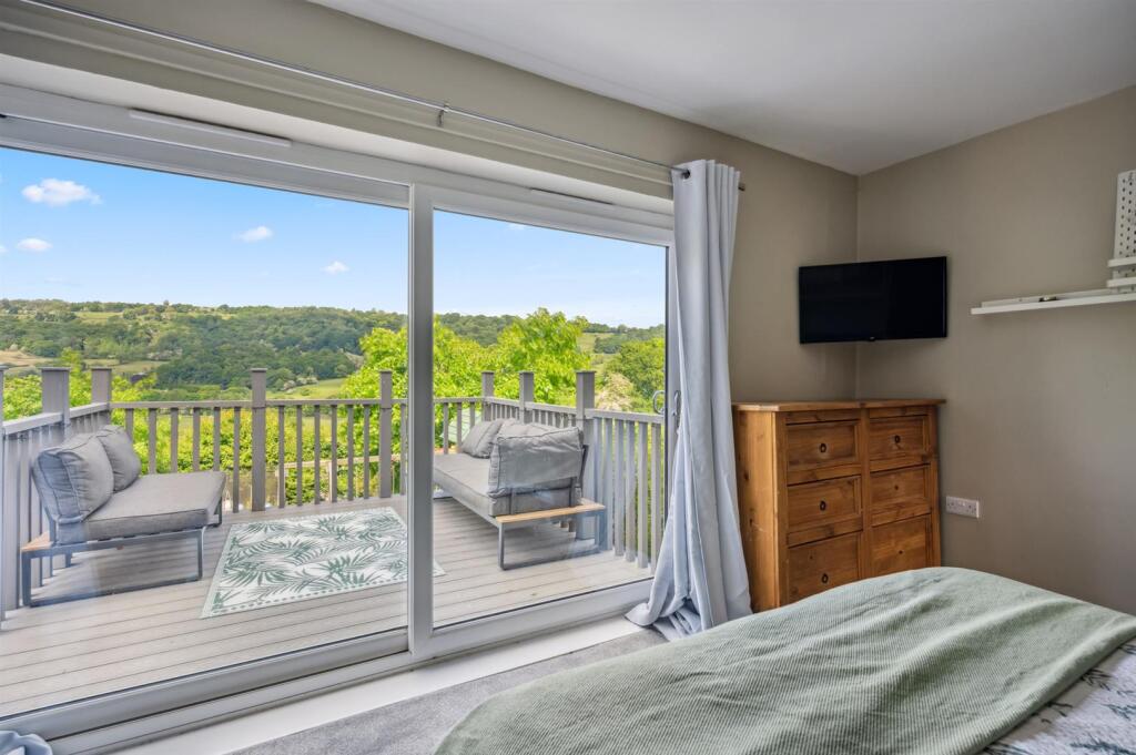 Bedroom One to terrace.jpg