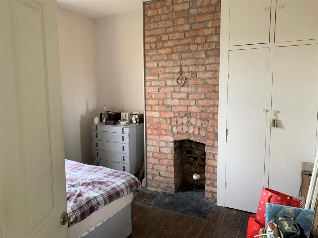 Master Bedroom 3.jpg