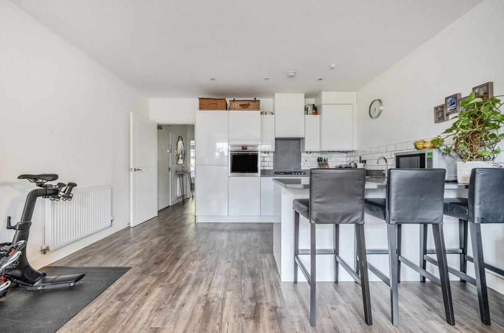 23-68164d76d6d67-...