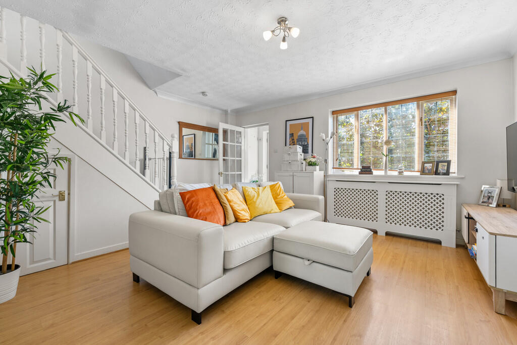 Newry Court, CH2 ...