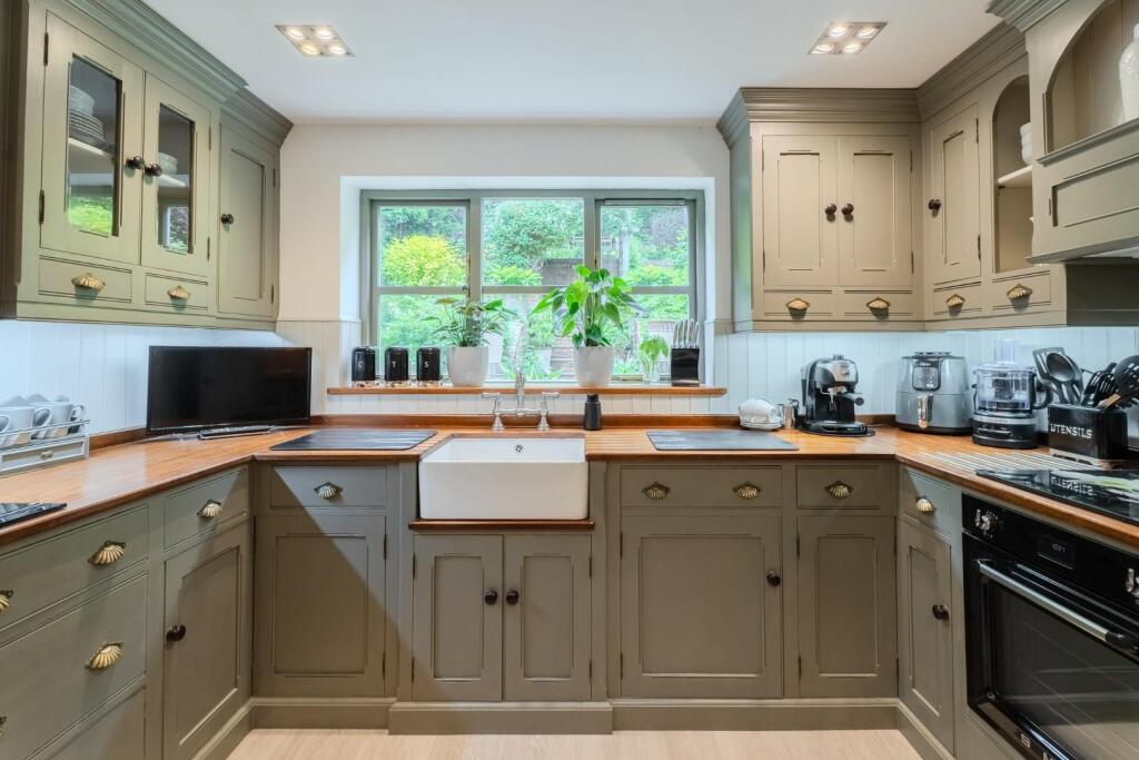 Vicarage Road-21.jpg