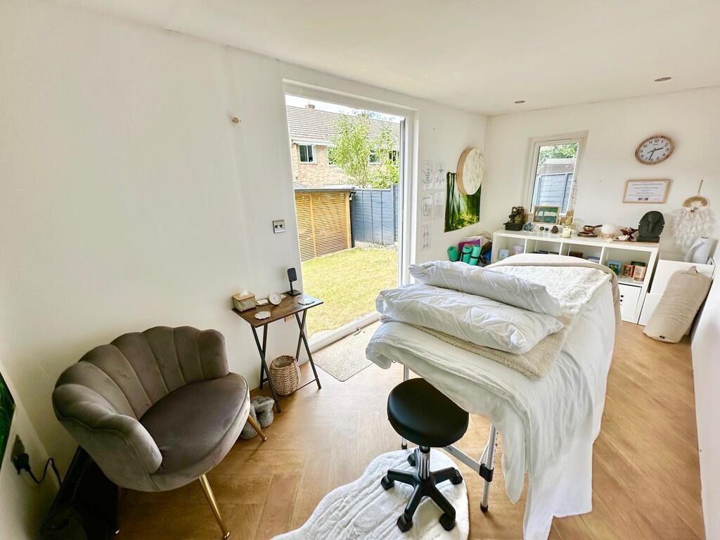 IMG-20250623-WA00...