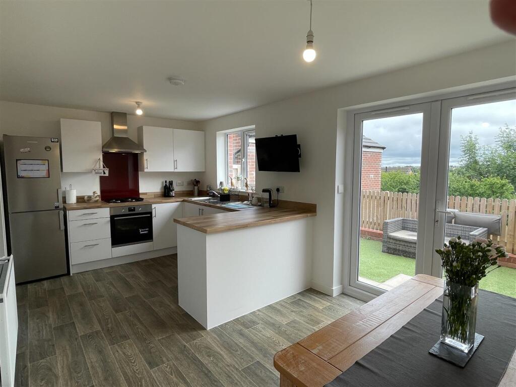 44 Tasker Way Photo-Kitchen 1.jpg