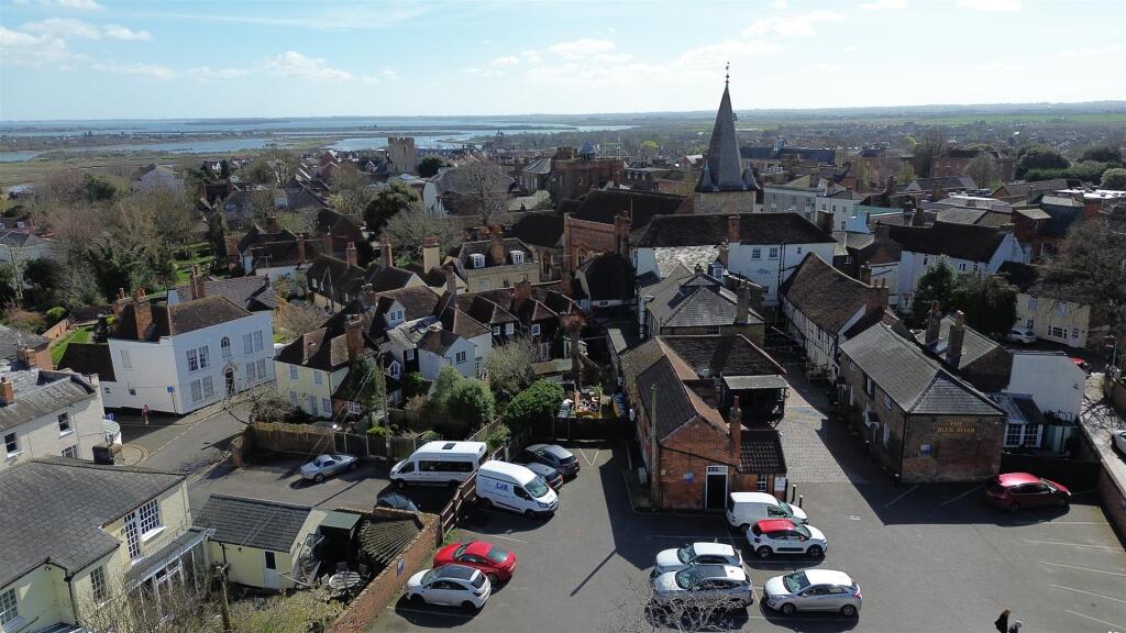 View from above the property to illustrate locatio