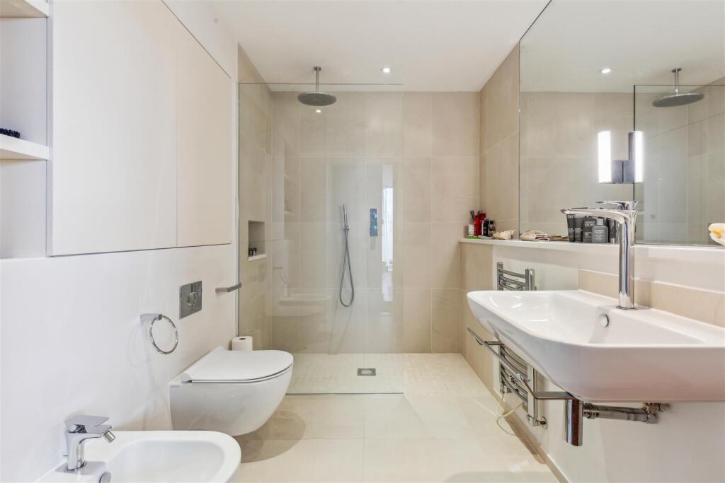 Chiswick High Road, W4 - FOR SALE