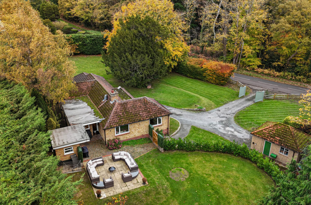 5-6908f6a92b5e8-1...