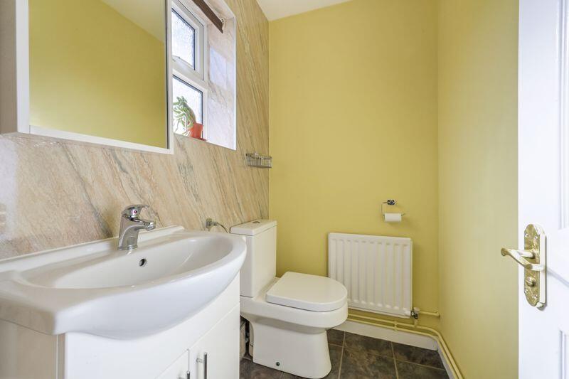 Downstairs Cloakroom 