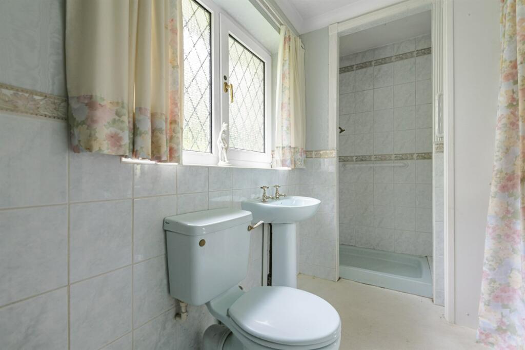 En Suite Shower Room