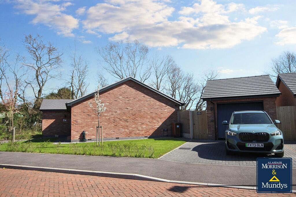 Garage &amp; Driv...