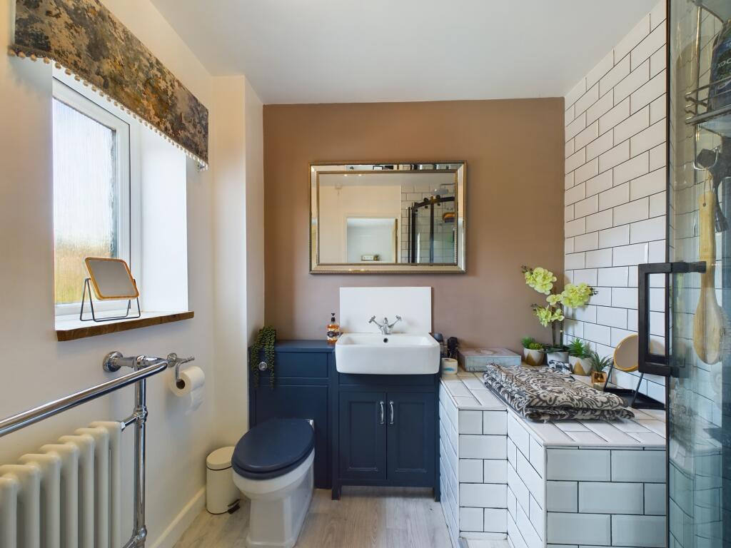 CAM04024G0-PR0009-STILL017