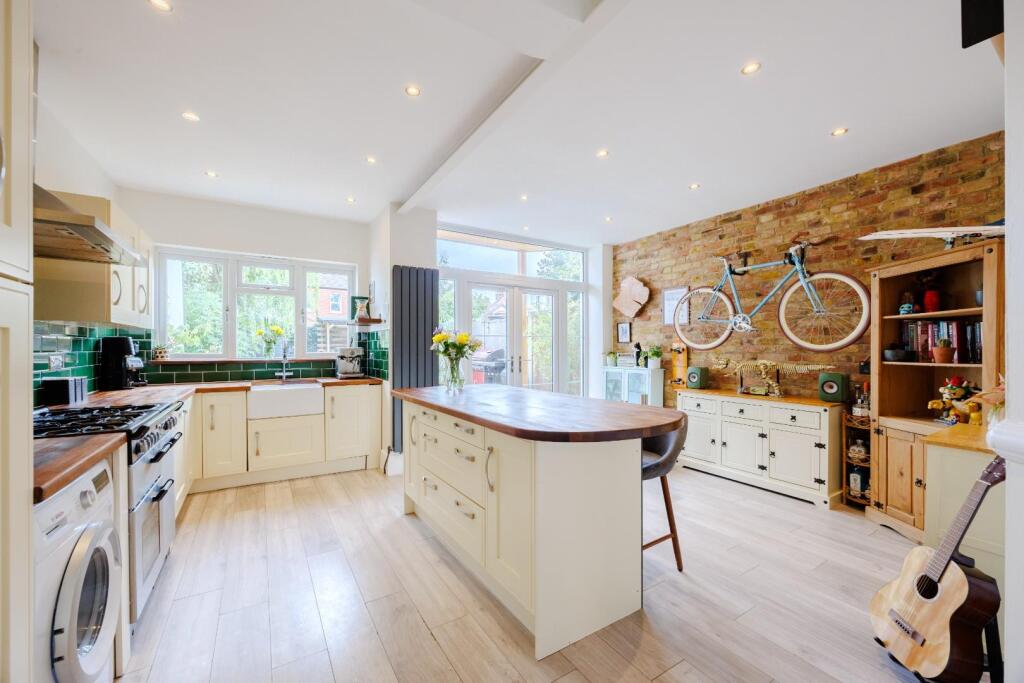 Kitchen / Diner