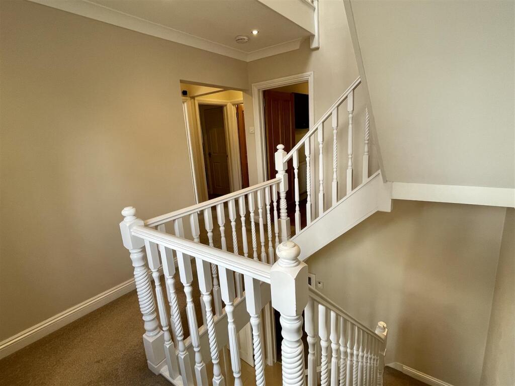 First Floor Stairs and Galleried Landing