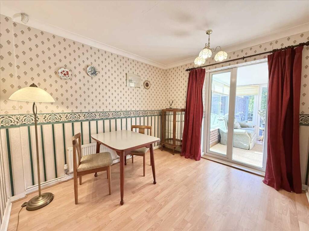 Dining Room/ Bedroom