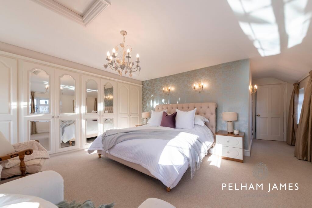 Principal Suite - Mews Cottage, Woodnewton
