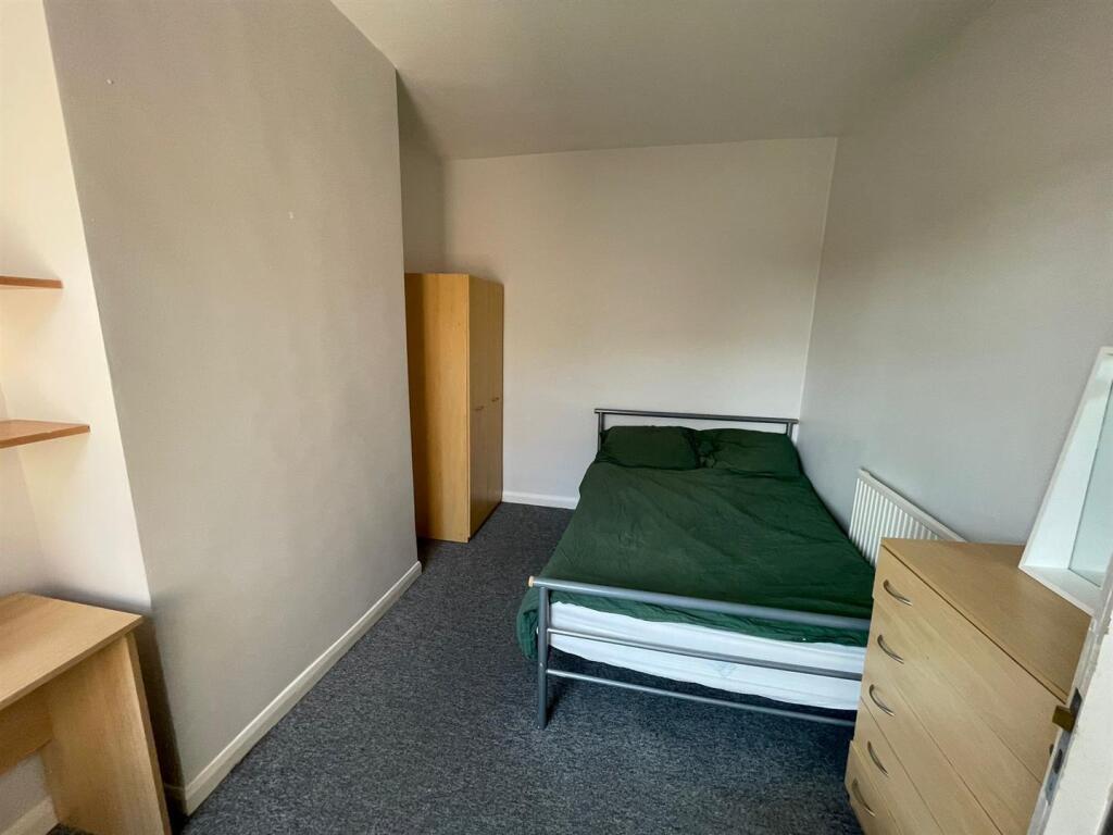 PHOTO-2025-10-13-12-35-52 2.jpg