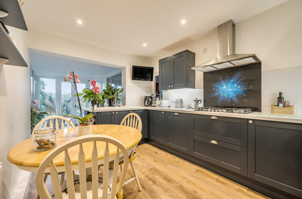 1380974-13-69174b...