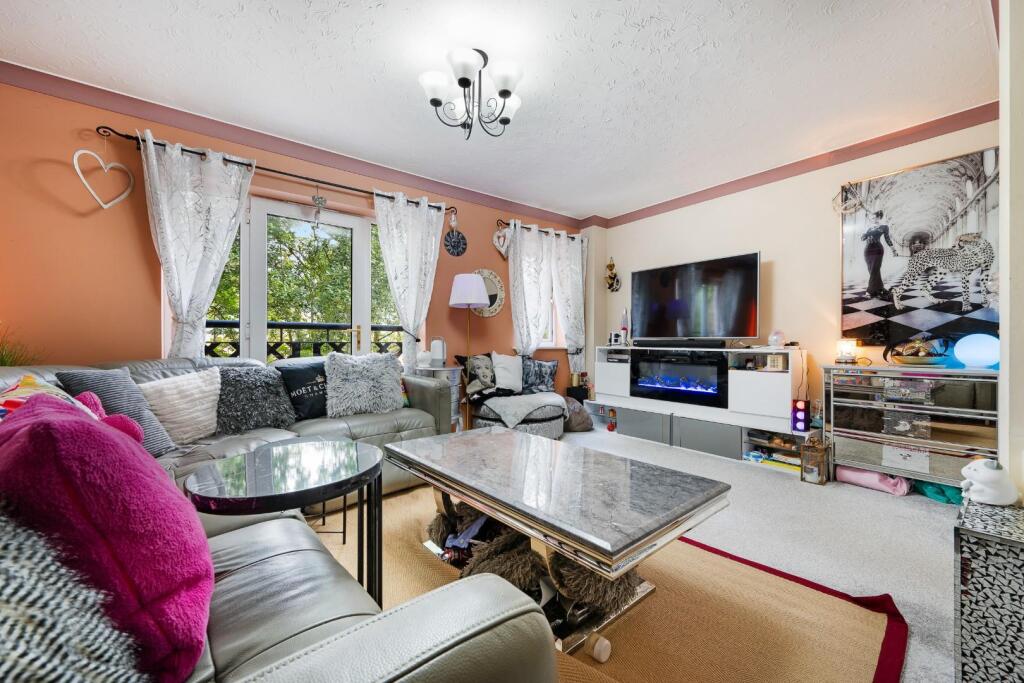 58 Threadfold Way HDR-9.jpg