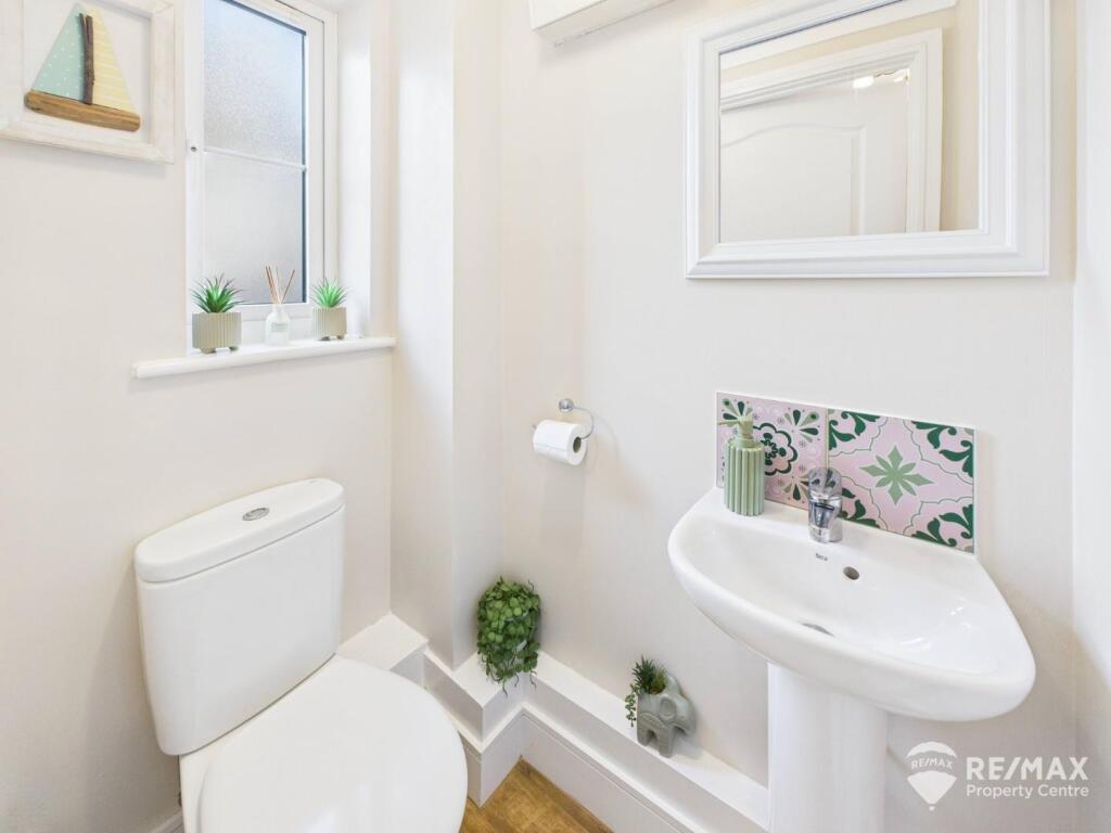 Downstairs WC.jpg