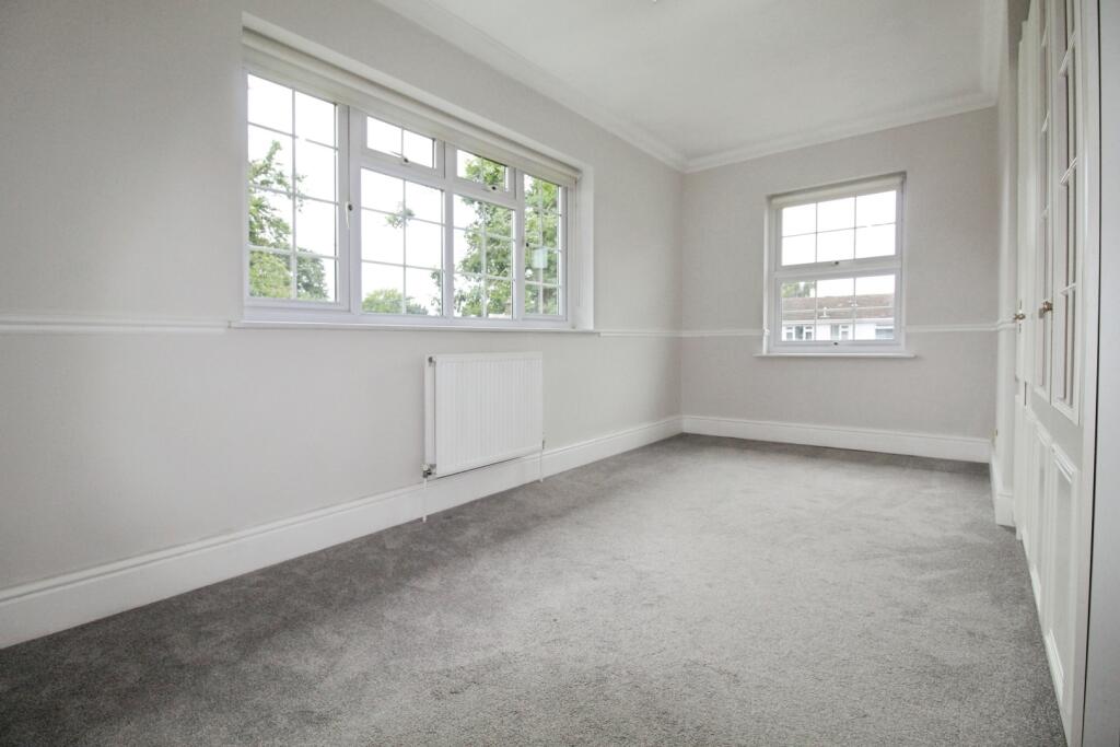 pbox-bedroom-313625.JPG