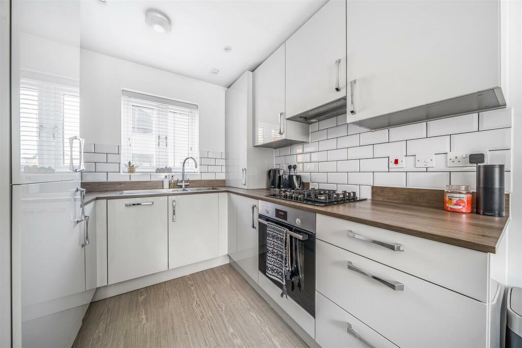 Kitchen:Dining Room (3).jpg