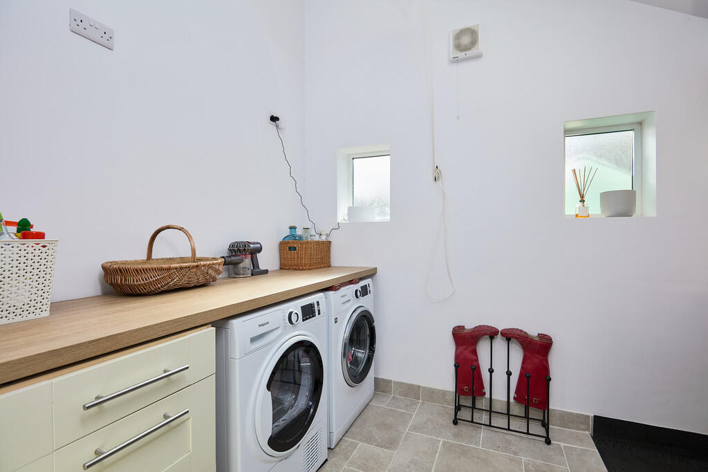 Edward Knight 202...