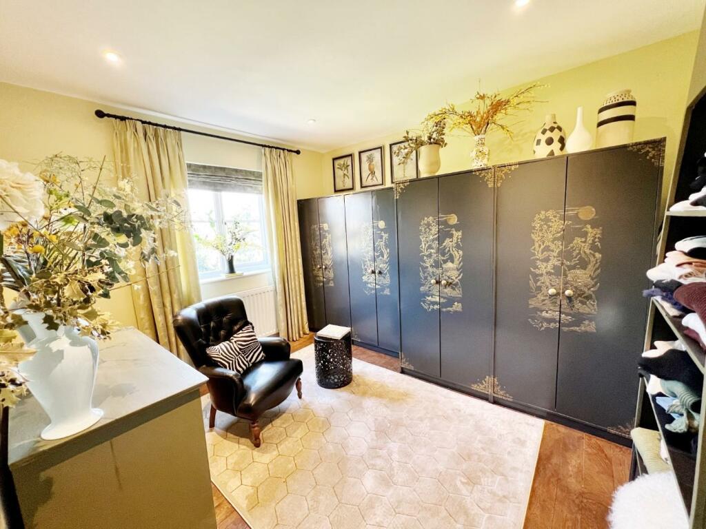 Bedroom 4 pic 1.jpg