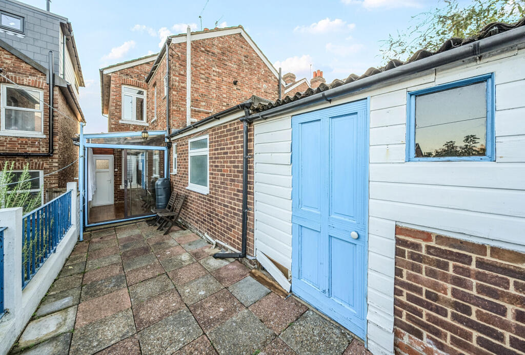 1349047-12-68ba21...