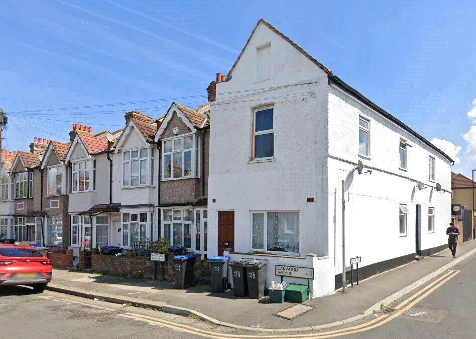 Oakwood Avenue, Mitcham, CR4